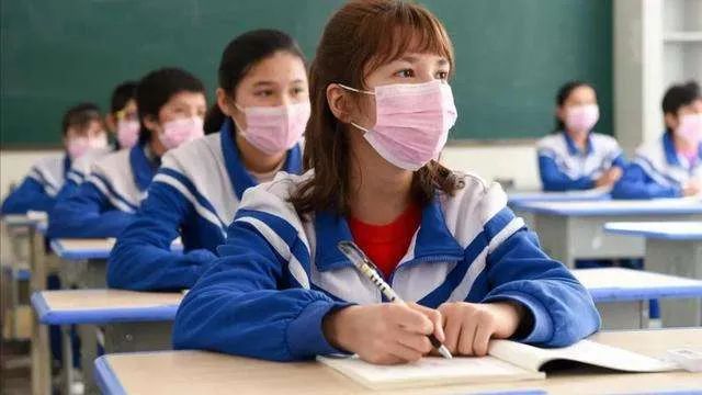 參加2021年河北成人高考一定要注意9號(hào)開始健康碼打卡