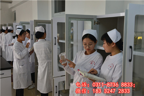 初中畢業(yè)生學(xué)護士哪個學(xué)校好